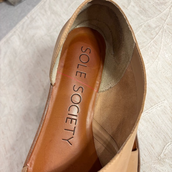 Sole Society Colvan Cut Out Soft Leather Upper Sandals, Tan, Size 9. Pre-owned. - Picture 11 of 11